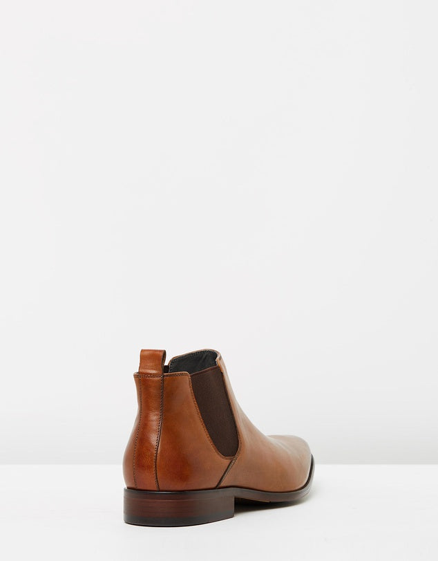 Julius marlow kick chelsea boot best sale