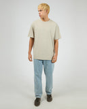 SILENT THEORY 40X0194 ESSENTIAL FIT TEE - Cement