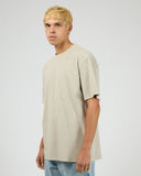 SILENT THEORY 40X0194 ESSENTIAL FIT TEE - Cement